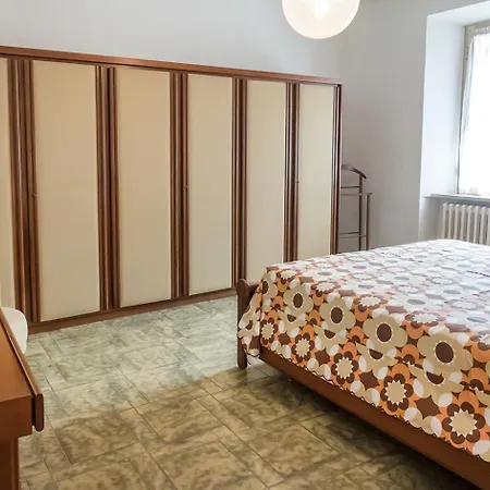 Appartamento A28 - Poggio, Ampio Trilocale Con Portico Poggio (Marche)