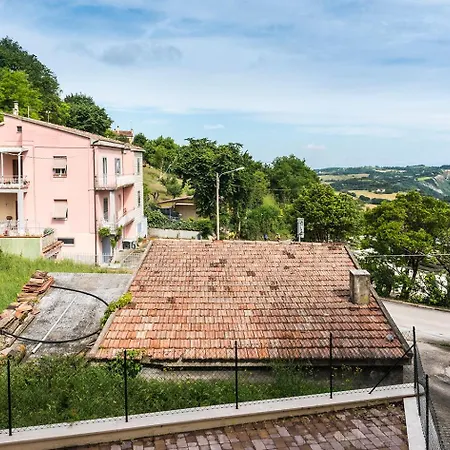 Appartamento A28 - Poggio, Ampio Trilocale Con Portico Poggio (Marche)