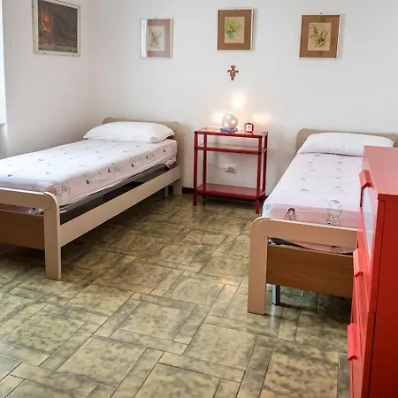 A28 - Poggio, Ampio Trilocale Con Portico