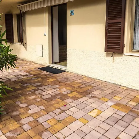Appartamento A28 - Poggio, Ampio Trilocale Con Portico